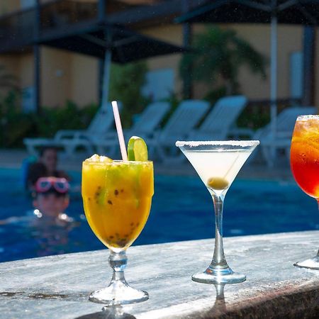 Hotel Costa Norte Massaguacu カラグァタトゥバ エクステリア 写真