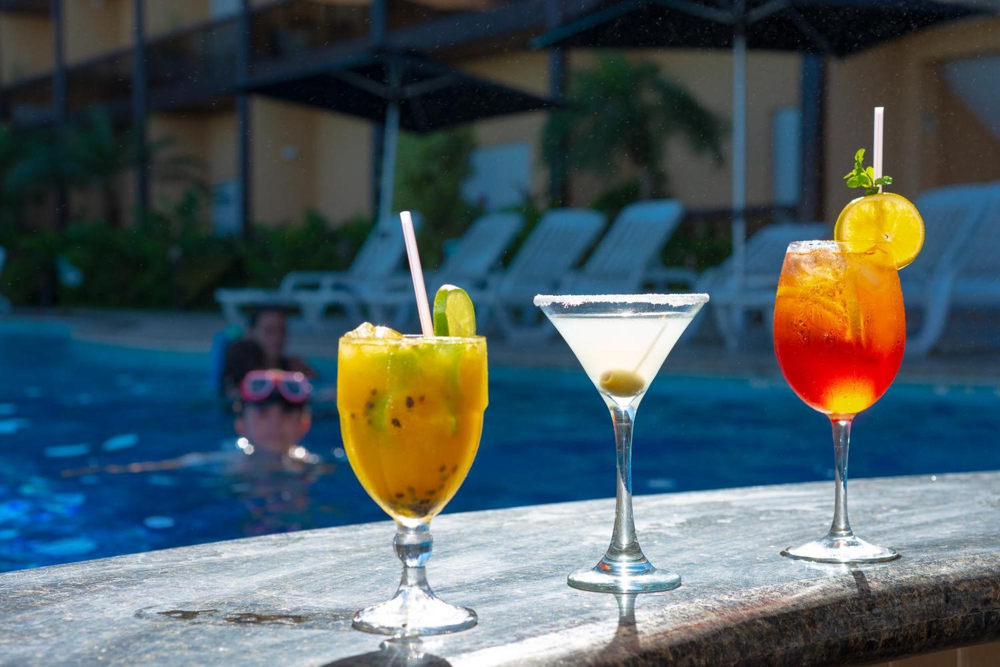 Hotel Costa Norte Massaguacu カラグァタトゥバ エクステリア 写真